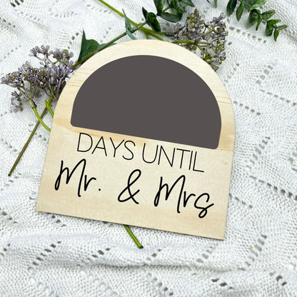 Days until Mr & Mrs wedding Chalkboard Countdown, wedding gift, days to wedding sign, days until mr mrs, days to wedding, days until wedding