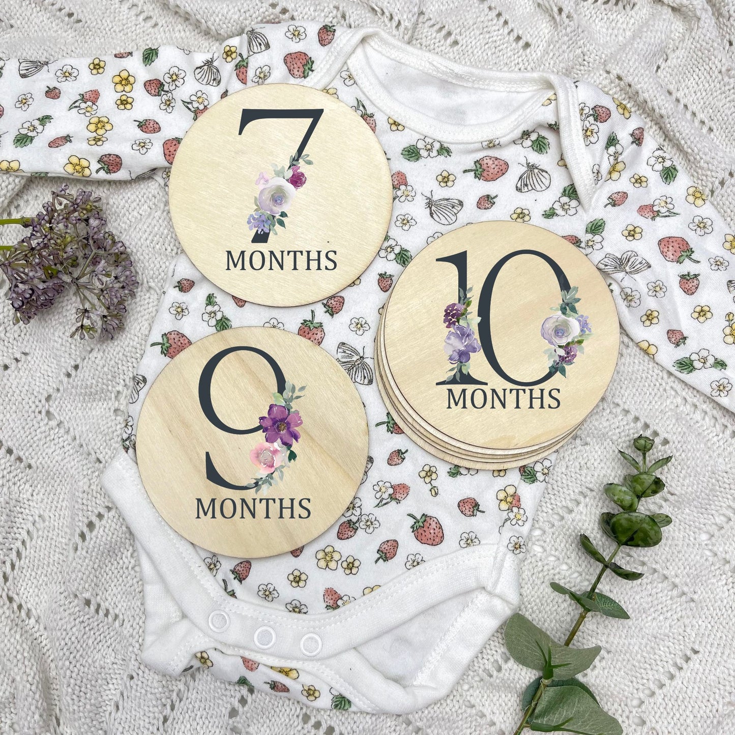 Floral milestone cards, baby milestone discs, boho nursery, aesthetic nursery, beige nursery