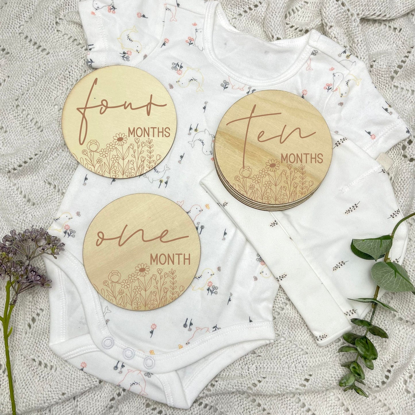 Floral milestone cards, baby milestone discs, boho nursery, aesthetic nursery, beige nursery