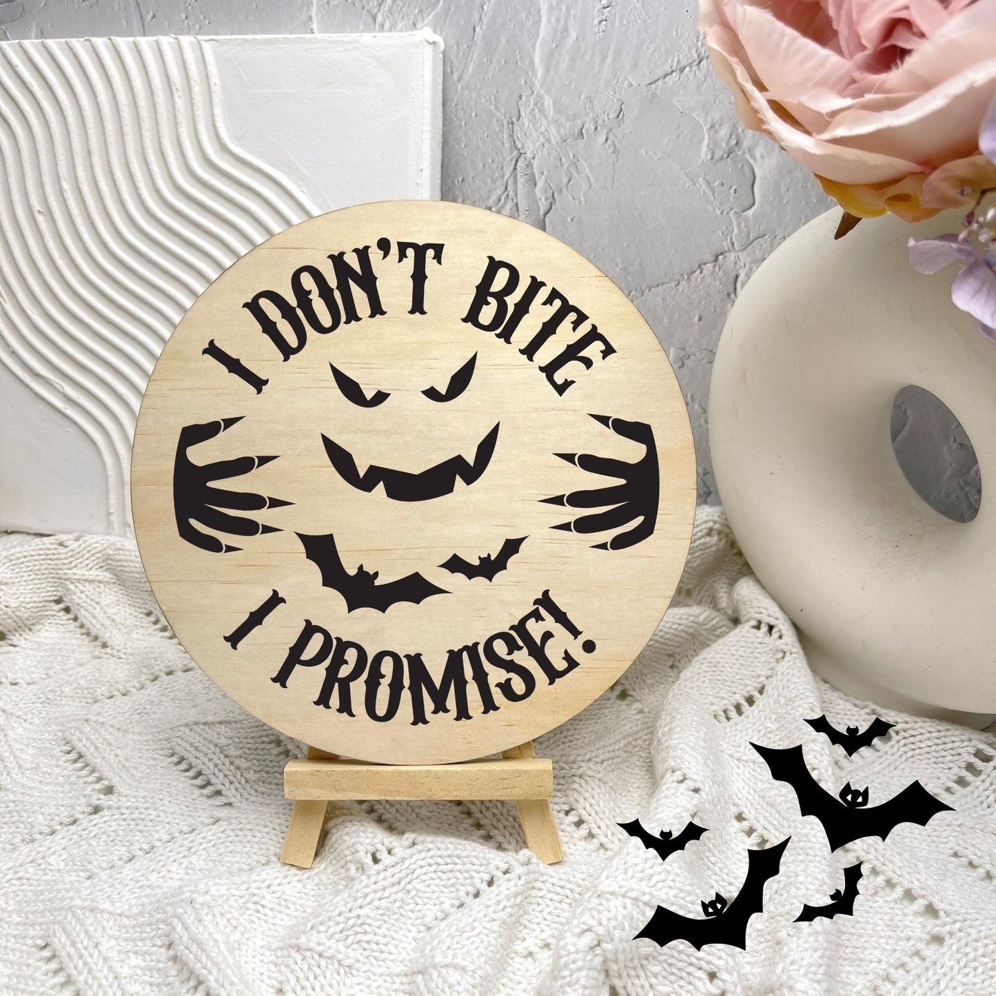Don't bite I promise sign, Halloween Decor, Spooky Vibes, hocus pocus sign, trick or treat decor, haunted house h36