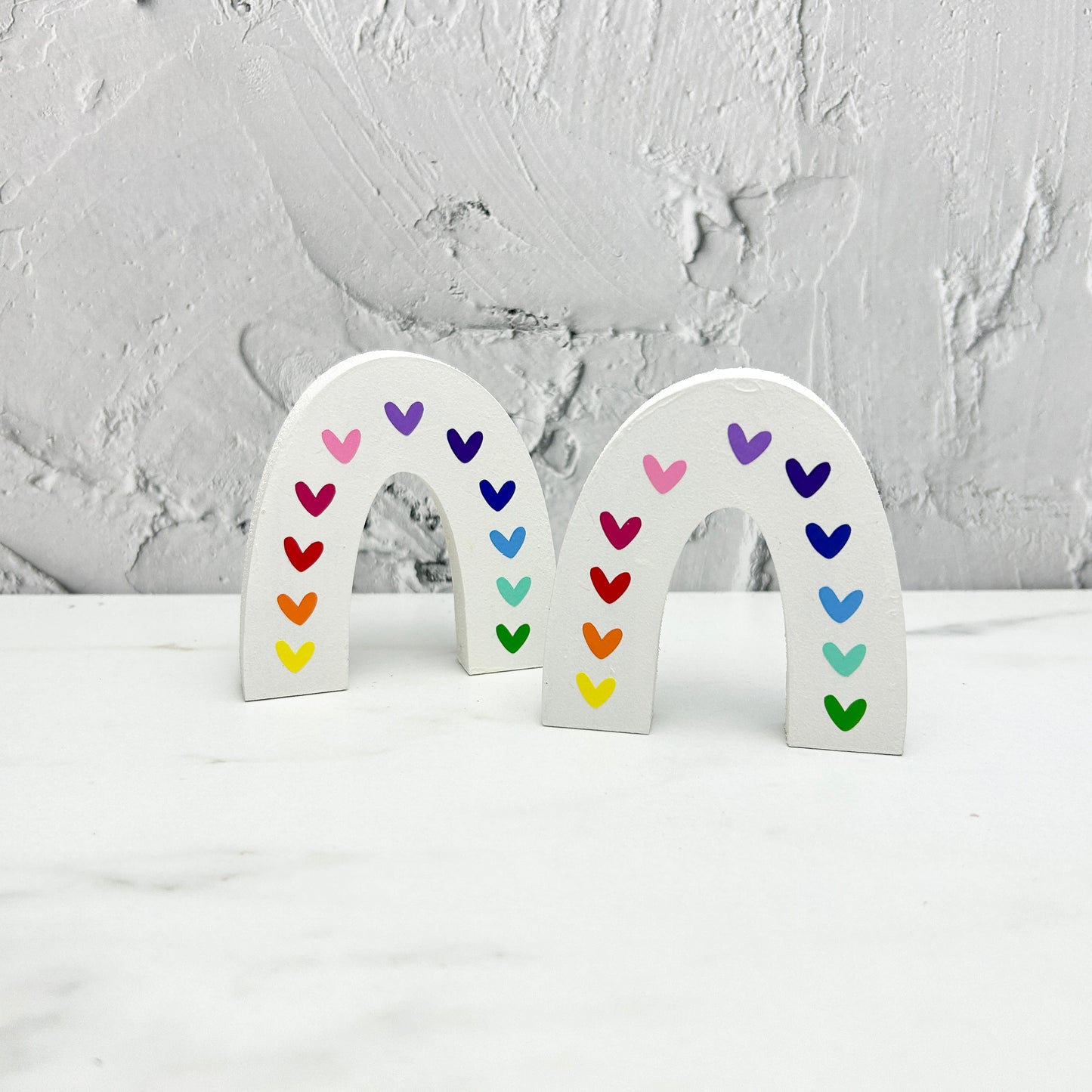 Mini rainbow arch decor