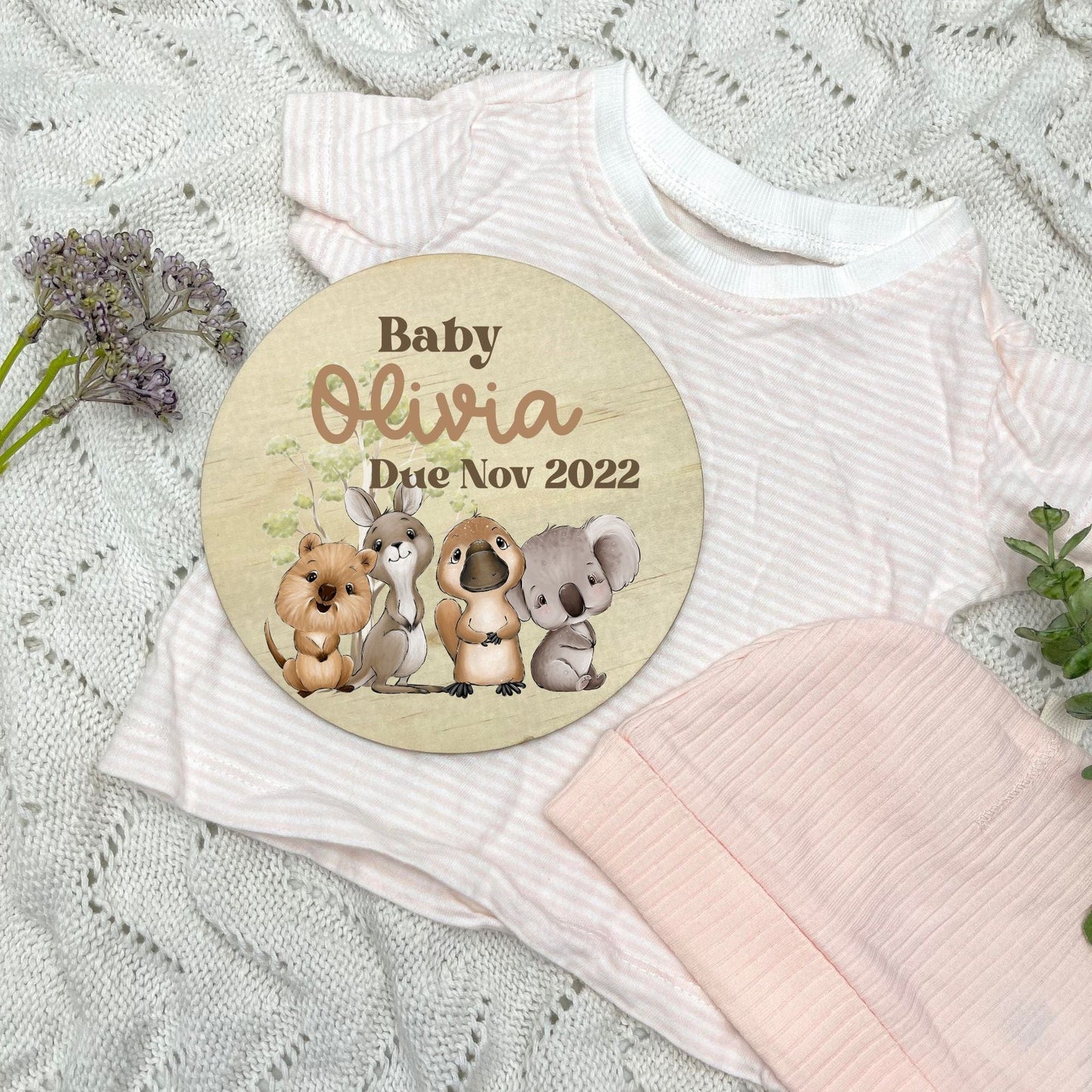 Pregnancy announcement disc, baby arrival sign, Aussie Animals, koala, kangaroo, kookaburra