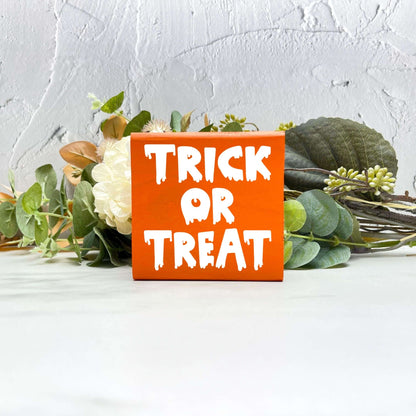 Trick or treat Wood Sign, Halloween Wood Sign, Halloween Home Decor, Spooky Decor