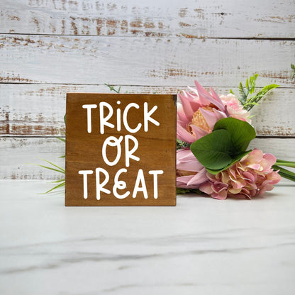 Trick or treat Wood Sign, Halloween Wood Sign, Halloween Home Decor, Spooky Decor