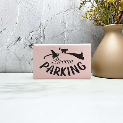 Broom parking Sign, Halloween Wood Sign, Halloween Home Decor, Spooky Decor