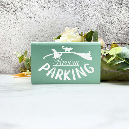 Broom parking Sign, Halloween Wood Sign, Halloween Home Decor, Spooky Decor