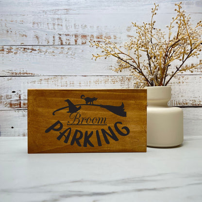 Broom parking Sign, Halloween Wood Sign, Halloween Home Decor, Spooky Decor