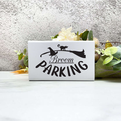 Broom parking Sign, Halloween Wood Sign, Halloween Home Decor, Spooky Decor